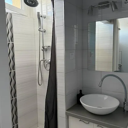 Apartment Small Flat Next To The Erlau